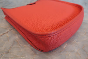 HERMES／エルメス エブリンTPM トリヨンクレマンス ルージュピヴォワンヌ D刻印 ショルダーバッグ 700080012