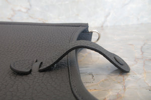 HERMES／エルメス エブリンTPM トリヨンクレマンス グリミスティ W刻印 ショルダーバッグ 700070104
