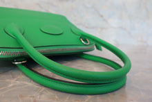 Load image into Gallery viewer, HERMES BOLIDE 27  Epsom leather Bambou □R Engraving Shoulder bag 800090149
