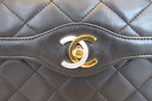 Load image into Gallery viewer, CHANEL Paris Limited Matelasse double flap chain shoulder bag Lambskin Black/Gold hadware Shoulder bag 600110194
