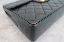 Load image into Gallery viewer, CHANEL Medium Matelasse single flap chain shoulder bag Lambskin Black/Gold hadware Shoulder bag 600050103
