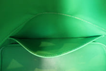 Load image into Gallery viewer, HERMES BOLIDE 27  Epsom leather Bambou □R Engraving Shoulder bag 800090149
