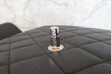 画像をギャラリービューアに読み込む, CHANEL/シャネル 中マトラッセシングルフラップチェーンショルダーバッグ キャビアスキン ブラック/シルバー金具 ショルダーバッグ 700110137
