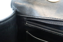 Load image into Gallery viewer, CHANEL Medium Matelasse single flap chain shoulder bag Lambskin Black/Gold hadware Shoulder bag 600050103
