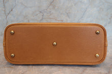 Load image into Gallery viewer, HERMES／BOLIDE 31 Pigskin Natural ○X Engraving Shoulder bag 700070296
