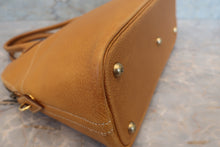 Load image into Gallery viewer, HERMES／BOLIDE 31 Pigskin Natural ○X Engraving Shoulder bag 700070296
