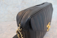 画像をギャラリービューアに読み込む, CHANEL/シャネル マドモアゼルフリンジチェーンショルダーバッグ ラムスキン ブラック/ゴールド金具 ショルダーバッグ 700110118
