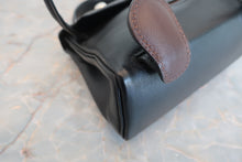 Load image into Gallery viewer, HERMES Kelly Dole Gulliver leather Black/Brown Hand bag 600070152
