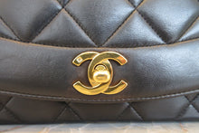 Load image into Gallery viewer, CHANEL Diana matelasse chain shoulder bag Lambskin Black/Gold hadware Shoulder bag 600120002
