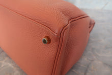 画像をギャラリービューアに読み込む, HERMES／エルメス ケリー35 トリヨンクレマンス クレヴェット □Q刻印 ショルダーバッグ 700090183
