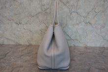 Load image into Gallery viewer, HERMES GARDEN PARTY ＰＭ Negonda leather Pearl gray □Q Engraving Tote bag 800090115
