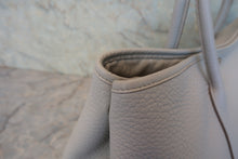 Load image into Gallery viewer, HERMES GARDEN PARTY ＰＭ Negonda leather Pearl gray □Q Engraving Tote bag 800090115
