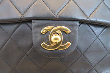 Load image into Gallery viewer, CHANEL Mini Matelasse single flap chain shoulder bag Lambskin Black/Gold hadware Shoulder bag 600110100
