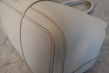 Load image into Gallery viewer, HERMES GARDEN PARTY ＰＭ Negonda leather Pearl gray □Q Engraving Tote bag 800090115
