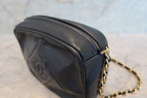 CHANEL CC mark fringe chain shoulder bag Lambskin Navy/Gold hadware Shoulder bag 700100053