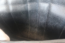 画像をギャラリービューアに読み込む, CHANEL/シャネル マドモアゼルチェーンショルダーバッグ キャビアスキン ブラック/ゴールド金具 ショルダーバッグ 800020014
