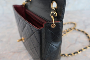 CHANEL Mini Matelasse single flap chain shoulder bag Lambskin Black/Gold hadware Shoulder bag 600050125
