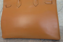 Load image into Gallery viewer, HERMES BIRKIN 35 Box carf leather Natural □F Engraving Hand bag 600120231
