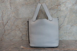 HERMES／エルメス ピコタンロックＰＭ トリヨンクレマンス ブルーペール Y刻印 ハンドバッグ 700080005