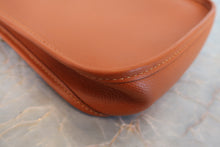 将图片加载到图库查看器，HERMES EVELYNE TPM Graine Couchevel leather Cognac □H刻印 Shoulder bag 800080042
