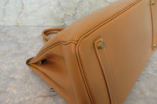 Load image into Gallery viewer, HERMES BIRKIN 35 Box carf leather Natural □F Engraving Hand bag 600120231
