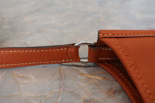 将图片加载到图库查看器，HERMES EVELYNE TPM Graine Couchevel leather Cognac □H刻印 Shoulder bag 800080042
