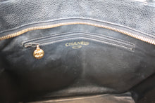 画像をギャラリービューアに読み込む, CHANEL/シャネル 復刻トート トートバッグ キャビアスキン ブラック/ゴールド金具 700110117

