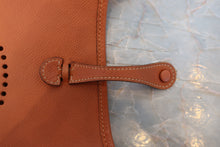 将图片加载到图库查看器，HERMES EVELYNE TPM Graine Couchevel leather Cognac □H刻印 Shoulder bag 800080042
