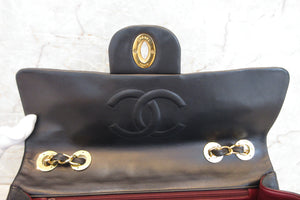 CHANEL Big Matelasse Single flap chain shoulder bag Lambskin Black/Gold hadware Shoulder bag 600120025