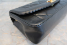 Load image into Gallery viewer, CHANEL  Diana matelasse chain shoulder bag Lambskin Black/Gold hadware Shoulder bag 700100010
