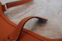 将图片加载到图库查看器，HERMES EVELYNE TPM Graine Couchevel leather Cognac □H刻印 Shoulder bag 800080042
