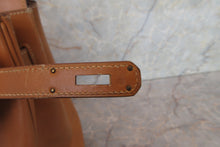 Load image into Gallery viewer, HERMES BIRKIN 35 Box carf leather Natural □F Engraving Hand bag 600120231
