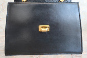 CHANEL 2.55 Trapezoid Chain shoulder bag Lambskin Black/Gold hadware Shoulder bag 600080023