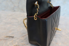 Load image into Gallery viewer, CHANEL  Diana matelasse chain shoulder bag Lambskin Black/Gold hadware Shoulder bag 700100010
