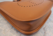 将图片加载到图库查看器，HERMES EVELYNE 3PM Epsom leather Gold □L刻印 Shoulder bag 700090217

