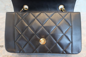 CHANEL  Diana matelasse chain shoulder bag Lambskin Black/Gold hadware Shoulder bag 700100010