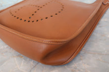 画像をギャラリービューアに読み込む, HERMES／エルメス エブリン1GM クシュベル ゴールド ショルダーバッグ 700110096
