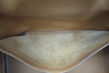 Load image into Gallery viewer, HERMES BIRKIN 35 Box carf leather Natural □F Engraving Hand bag 600120231
