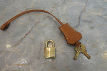 將圖片載入圖庫檢視器 HERMES／エルメス ケリー28 トワルアッシュ/クシュベル ベージュ/ゴールド 〇U刻印 ハンドバッグ 700040217
