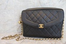 Load image into Gallery viewer, CHANEL Matelasse chain shoulder bag Caviar skin Black/Gold hadware Shoulder bag 600110141
