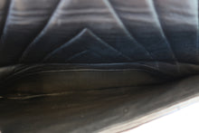 Load image into Gallery viewer, CHANEL  V-Stitch chain shoulder bag Lambskin Black/Gold hadware Shoulder bag 700100063
