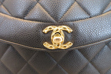 Load image into Gallery viewer, CHANEL Matelasse chain shoulder bag Caviar skin Black/Gold hadware Shoulder bag 600110141
