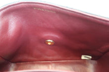 Load image into Gallery viewer, CHANEL Mini Matelasse single flap chain shoulder bag Lambskin Black/Gold hadware Shoulder bag 600050083
