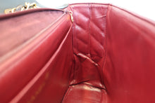 Load image into Gallery viewer, CHANEL  V-Stitch chain shoulder bag Lambskin Black/Gold hadware Shoulder bag 700100063
