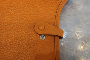 HERMES／エルメス エブリンTPM トリヨンクレマンス オレンジ C刻印 ショルダーバッグ 700090048