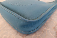 将图片加载到图库查看器，HERMES EVELYNE 2PM Clemence leather Blue jean □K刻印 Shoulder bag 700120171
