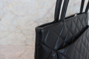 CHANEL/シャネル 復刻トート キャビアスキン ブラック/シルバー金具 トートバッグ 700060203