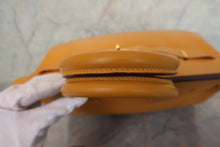 將圖片載入圖庫檢視器 HERMES／エルメス バーキン35 クシュベル ジョーヌ □D刻印 ハンドバッグ 700030253
