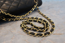 Load image into Gallery viewer, CHANEL Paris Limited Matelasse double flap chain shoulder bag Lambskin Black/Gold hadware Shoulder bag 700100075
