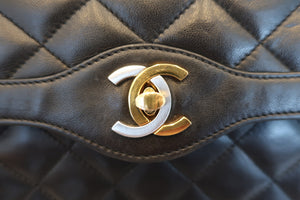 CHANEL Paris Limited Matelasse double flap chain shoulder bag Lambskin Black/Gold hadware Shoulder bag 700100075